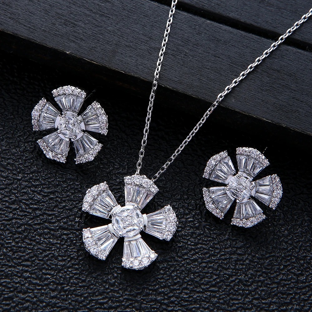New Luxury AAA Zircon Flower Necklace Earring Set For Women Dubai Jewelry Set For Girl Wedding D1636
New Luxury AAA Zircon Flower Necklace Earring Set For Women Dubai Jewelry Set For Girl Wedding D1636