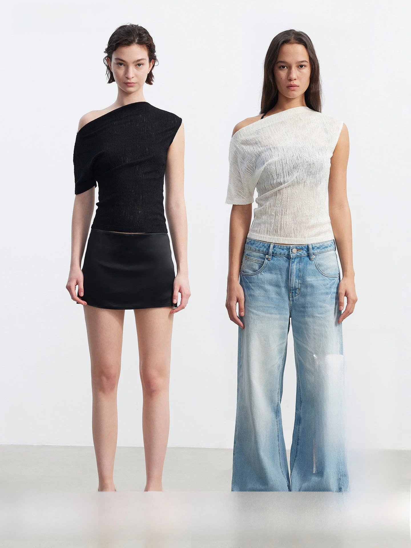 AFTADAWN Wool Blend Texture Sensation Asymmetric Shoulder Single Sleeve Slim Fit T-Shirt Top Ladies Commute Style Short Sleeve
AFTADAWN Wool Blend Texture Sensation Asymmetric Shoulder Single Sleeve Slim Fit T-Shirt Top Ladies Commute Style Short Sleeve