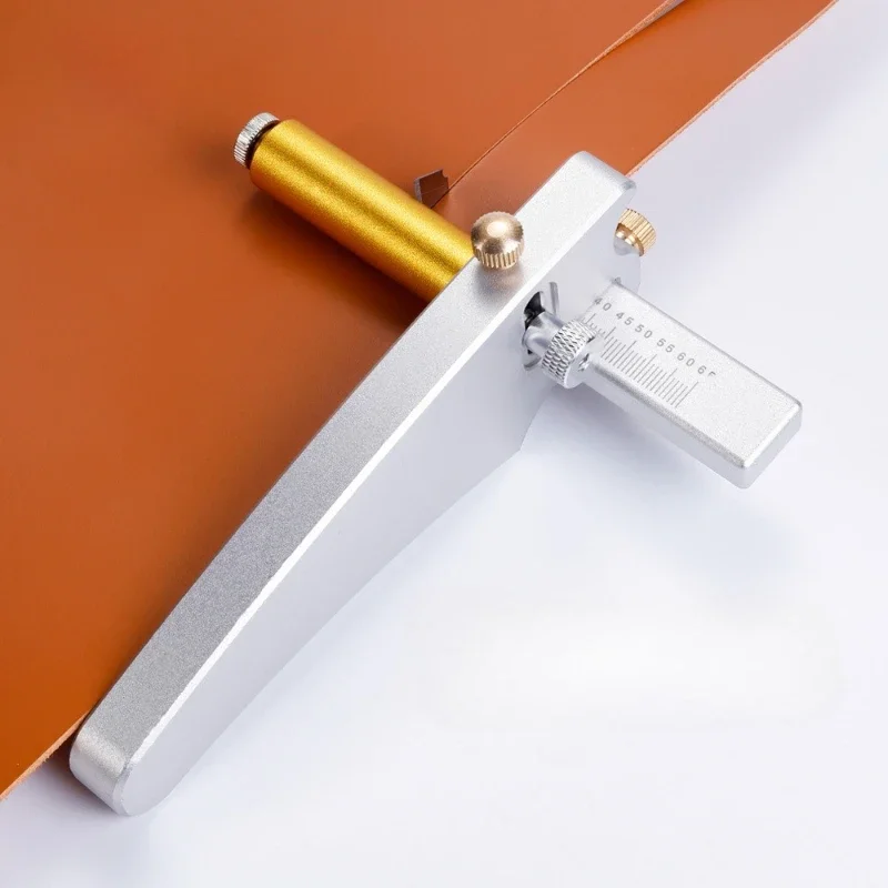 Adjustable Leather Belt Cutter Aluminum Alloy Manual DIY Hand Tool for Width & Thickness Cutting
Adjustable Leather Belt Cutter Aluminum Alloy Manual DIY Hand Tool for Width & Thickness Cutting