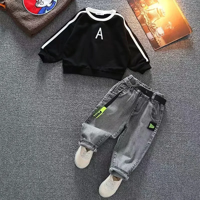 Children's Sweater Pants Two-piece Suit Boys Long-sleeved Clothes Set 2025 New Kids Boys Suit Spring Clothes 
Children's Sweater Pants Two-piece Suit Boys Long-sleeved Clothes Set 2025 New Kids Boys Suit Spring Clothes