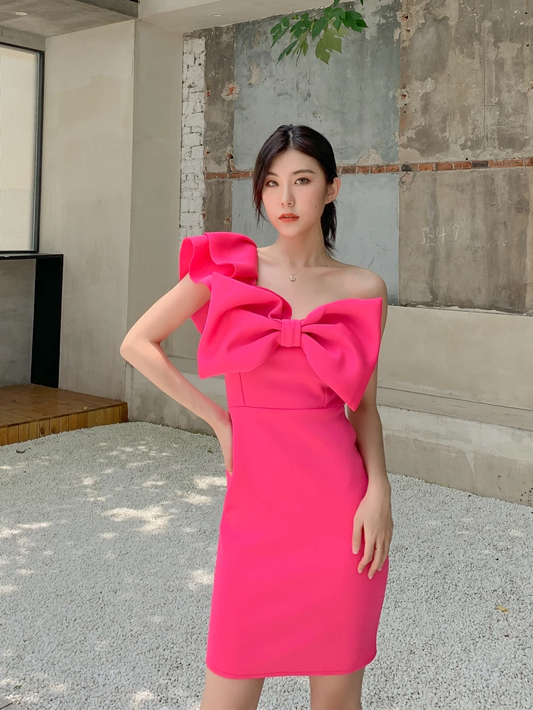 One-Shoulder Women Prom Dress Bow Banquet Party Slim Sexy Mini Dress Elegant Female Birthday Party Gowns
One-Shoulder Women Prom Dress Bow Banquet Party Slim Sexy Mini Dress Elegant Female Birthday Party Gowns