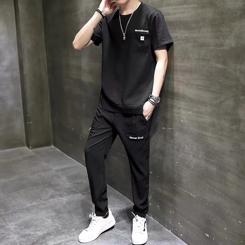 2023 Men Summer Fashion Ice Silk Tracksuits Casual Short Sleeve Tshirts And Ankle Length Pants Two Pieces Set Men Sportswear Set
2023 Men Summer Fashion Ice Silk Tracksuits Casual Short Sleeve Tshirts And Ankle Length Pants Two Pieces Set Men Sportswear Set