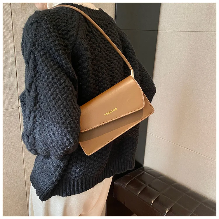 2025 Autumn Minimalist Handbag Womens Chic Shoulder Tote Textured Commuter Purse Versatile Underarm Crossbody Bag
2025 Autumn Minimalist Handbag Womens Chic Shoulder Tote Textured Commuter Purse Versatile Underarm Crossbody Bag