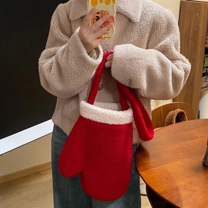 Cute Christmas Gloves Cross Span Large Capacity Bag Sisters Plush Winter Cross Body
Cute Christmas Gloves Cross Span Large Capacity Bag Sisters Plush Winter Cross Body