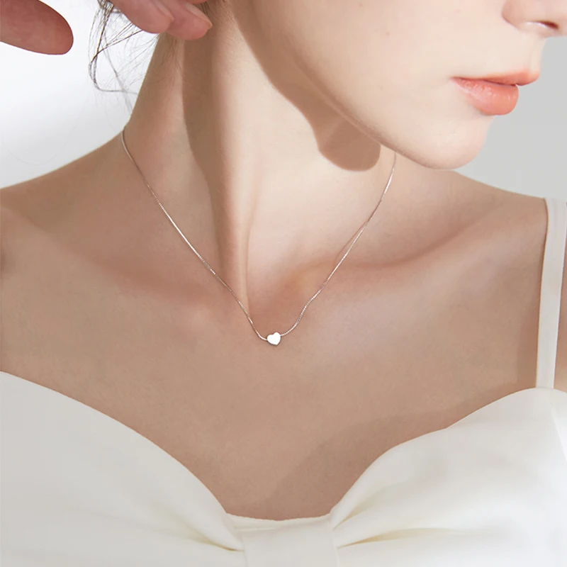 925 Sterling Silver Heart-shaped Necklace Female Clavicle Chain Shiny Star Pendant Simple Fashion Jewelry Party Birthday Gift
925 Sterling Silver Heart-shaped Necklace Female Clavicle Chain Shiny Star Pendant Simple Fashion Jewelry Party Birthday Gift