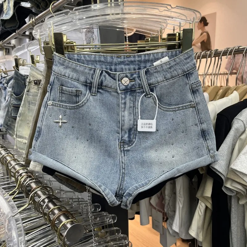Women Trendy Rhinestone Decor Denim Shorts High Stretch Cuffed Hem A-line Wide Leg Hot Pants Summer Casual Bot
Women Trendy Rhinestone Decor Denim Shorts High Stretch Cuffed Hem A-line Wide Leg Hot Pants Summer Casual Bot