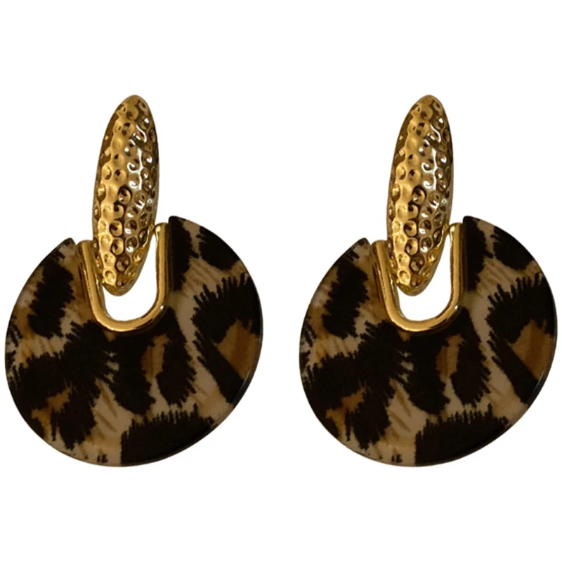 Acrylic leopard print earrings women's European and American personality geometric circle earrings temperament fashion earrings
Acrylic leopard print earrings women's European and American personality geometric circle earrings temperament fashion earrings
