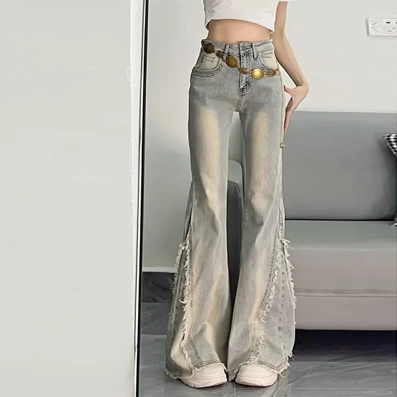 Women's special nostalgic rough edge high waist micro-horn jeans splicing slim fit design Spice looking thin youth personality
Women's special nostalgic rough edge high waist micro-horn jeans splicing slim fit design Spice looking thin youth personality
