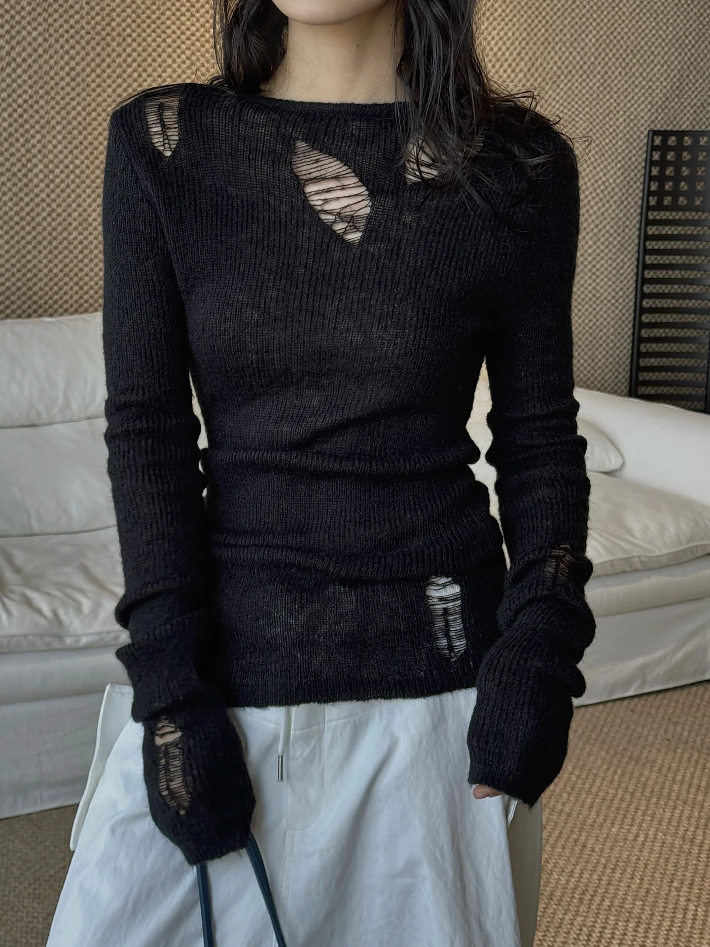 Ранняя весна, новый модный дизайн в корейском стиле с круглым вырезом, перфорированный шерстяной свитер, утягивающий топ с длинными рукавами для женщин
Ранняя весна, новый модный дизайн в корейском стиле с круглым вырезом, перфорированный шерстяной свитер, утягивающий топ с длинными рукавами для женщин