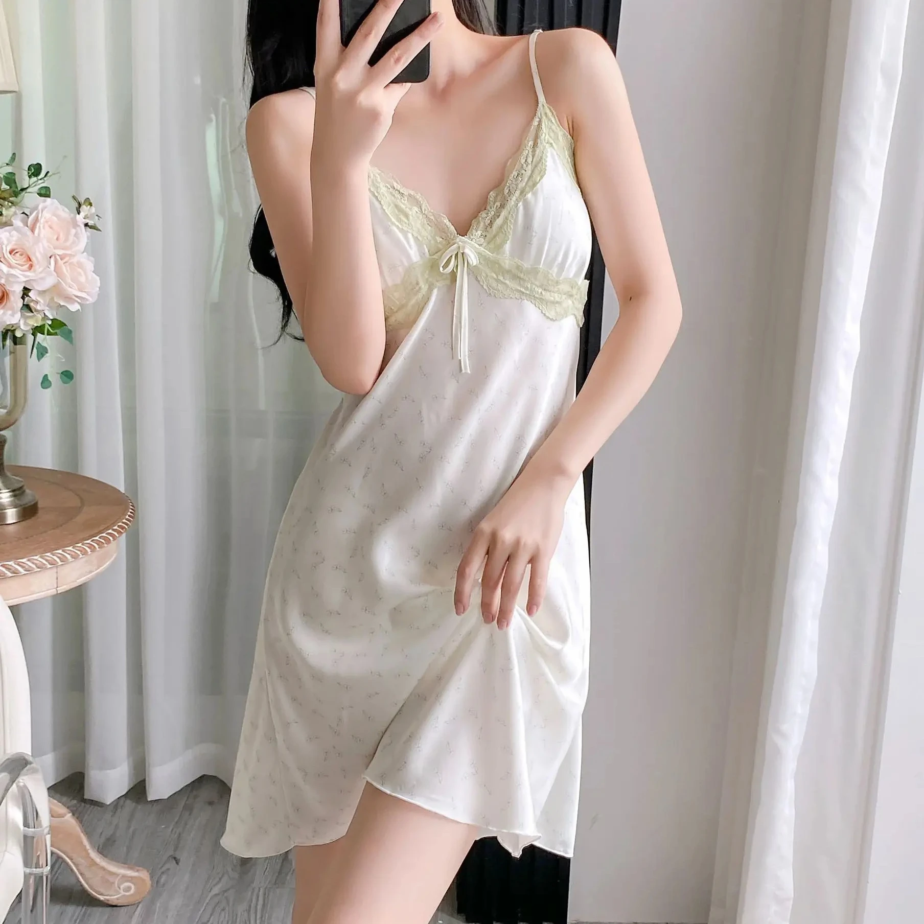 Sleepwear Summer Strap Nightdress Sexy Women Backless Nightgown Nighty Gown Sleeveless V-Neck Chemise Nightwear Home Dress
Sleepwear Summer Strap Nightdress Sexy Women Backless Nightgown Nighty Gown Sleeveless V-Neck Chemise Nightwear Home Dress