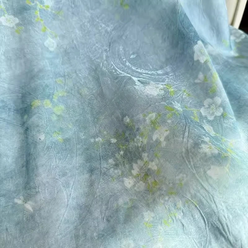 Handmade Cheongsam Fabric Ink Wash Light Blue Jacquard Pattern Print Hanfu Qipao Craft Material Women Autumn Fashion Designer
Handmade Cheongsam Fabric Ink Wash Light Blue Jacquard Pattern Print Hanfu Qipao Craft Material Women Autumn Fashion Designer