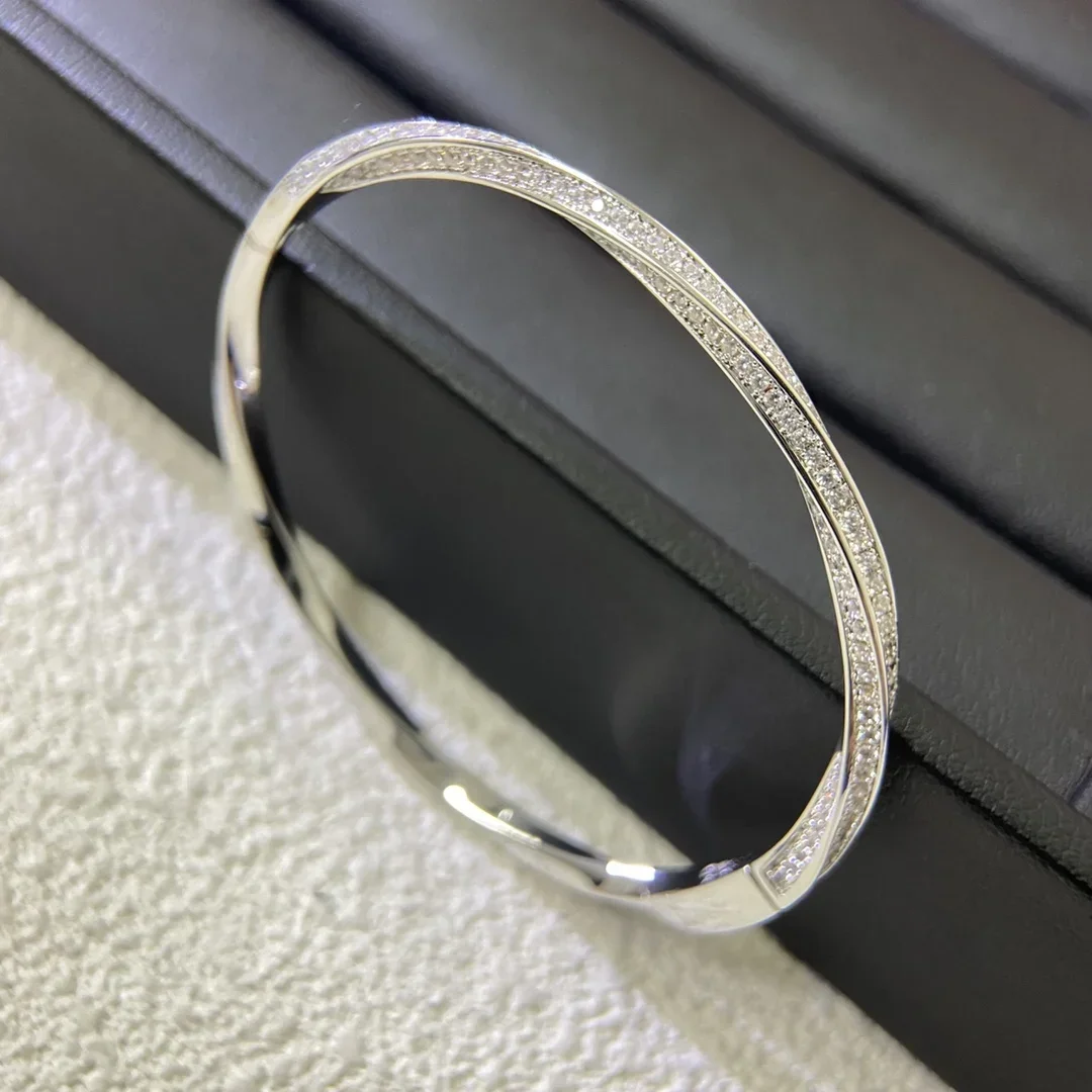 2025 Hot Sale New S925 Original Luxury Fashion Full Diamond Twisted Rope Bracelet Real Photos Gift
2025 Hot Sale New S925 Original Luxury Fashion Full Diamond Twisted Rope Bracelet Real Photos Gift