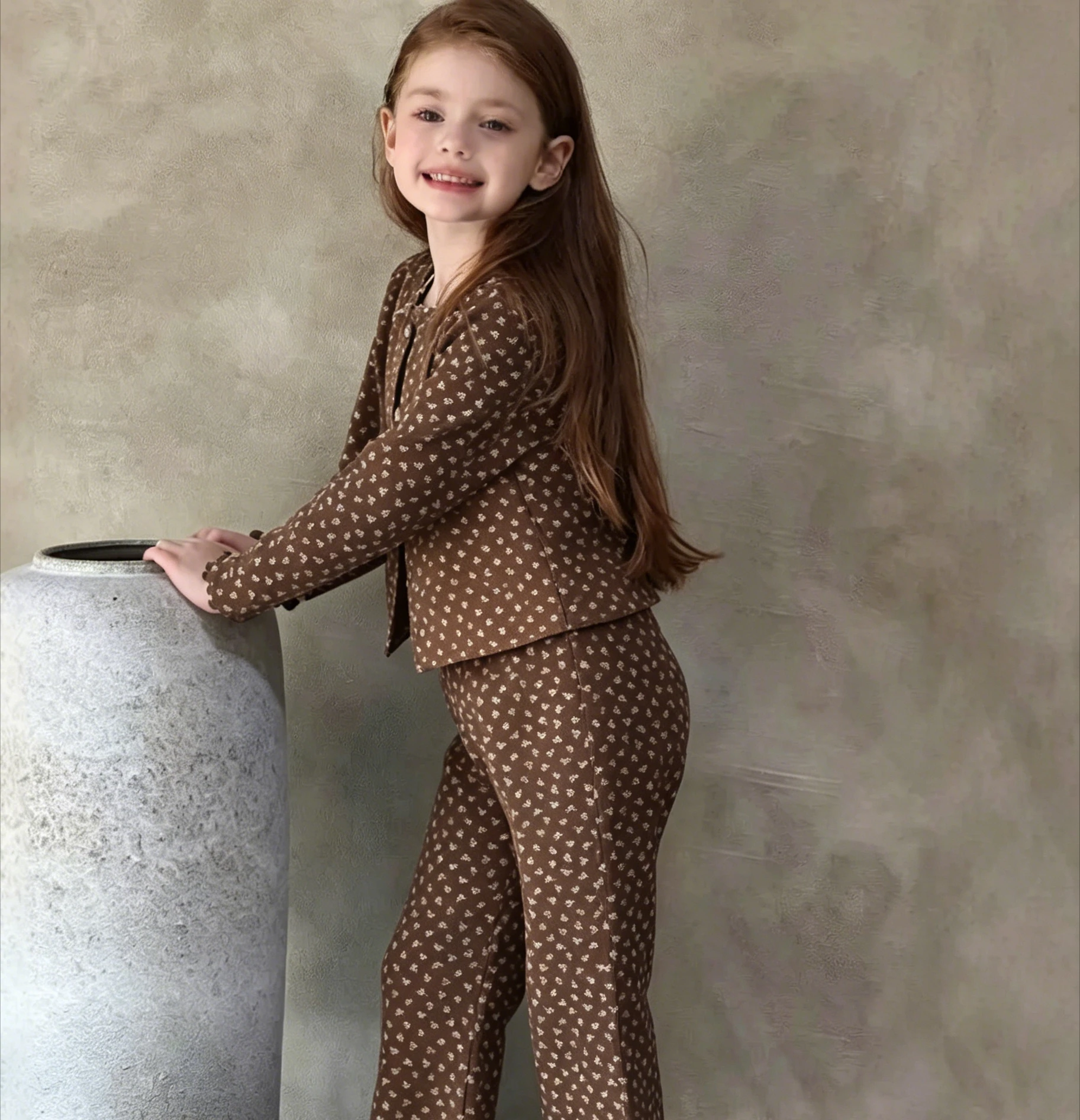 2026 Spring and Autumn New Korean Children Clothing Children Floral Set Girls Three Piece Set Flared Pants Set
2026 Spring and Autumn New Korean Children Clothing Children Floral Set Girls Three Piece Set Flared Pants Set