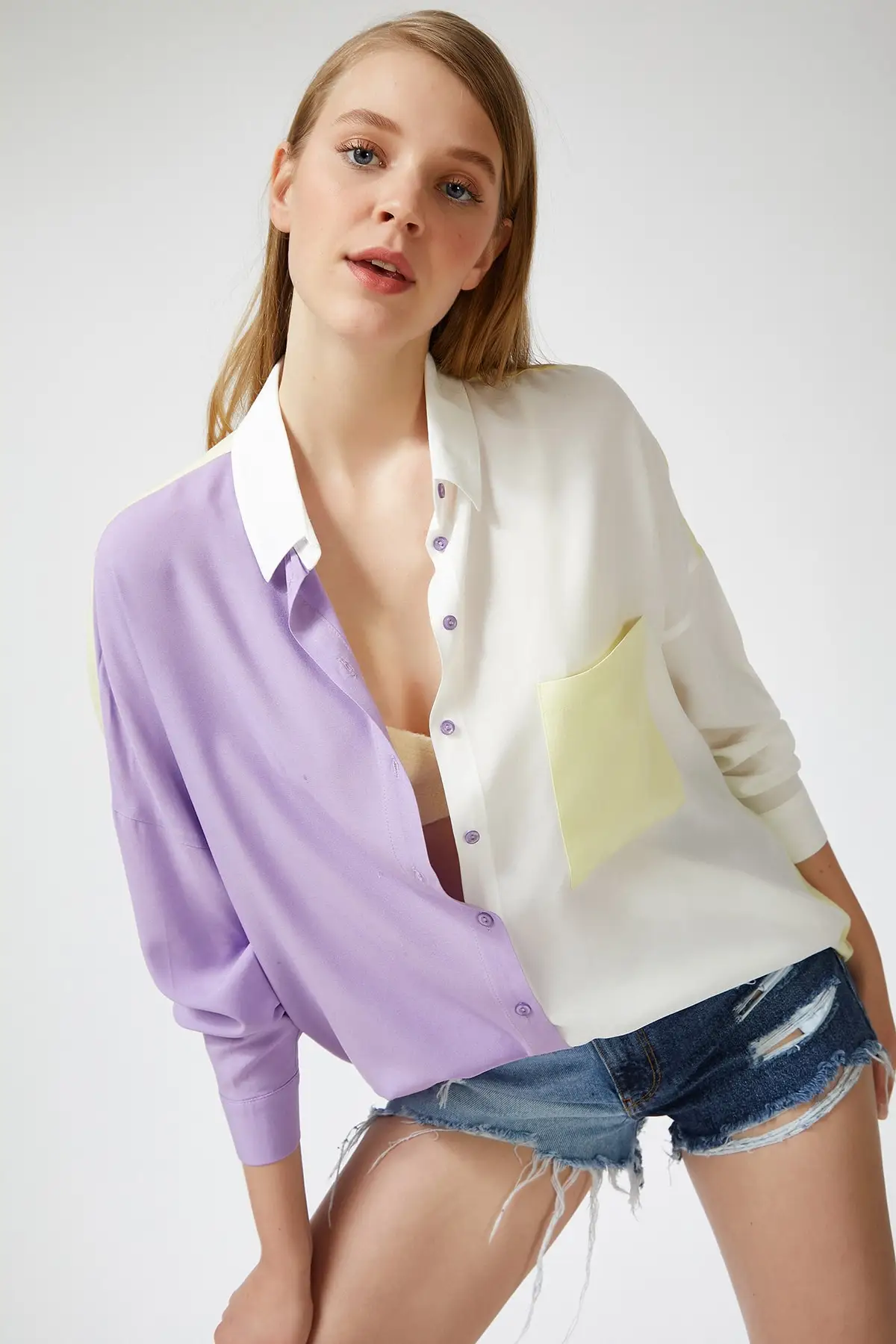 Block Color Oversize Shirt 2021 Spring autumn women's shirt blouse street shirt new simple office lady long sleeve blouse
Block Color Oversize Shirt 2021 Spring autumn women's shirt blouse street shirt new simple office lady long sleeve blouse