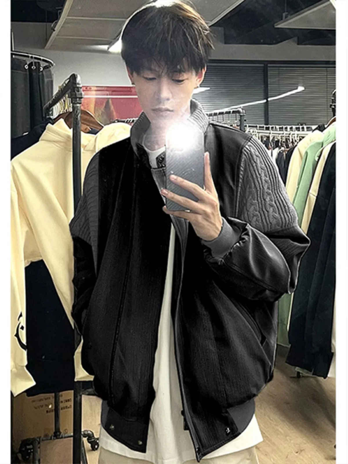 Мужская куртка Flight Jaet на весну-осень с подкладкой на плечах, в американском ретро-стиле, бейсбольная, молодежная, свободного кроя...
Мужская куртка Flight Jaet на весну-осень с подкладкой на плечах, в американском ретро-стиле, бейсбольная, молодежная, свободного кроя...