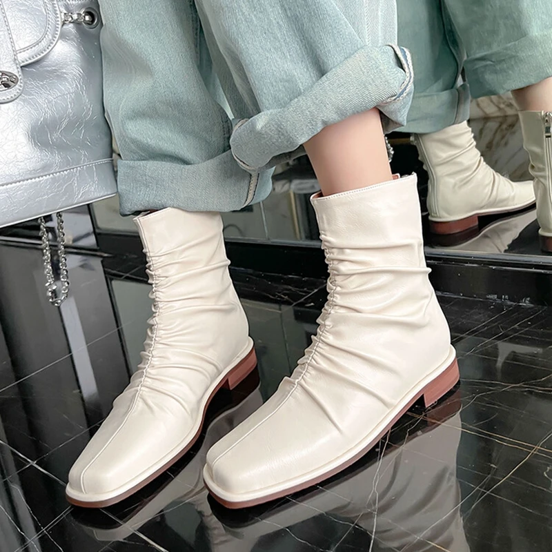 Женские ботильоны из микрофибры, ботинки с квадратным носком, на низком каблуке, без застежки, плиссированная обувь, черные, осень
Женские ботильоны из микрофибры, ботинки с квадратным носком, на низком каблуке, без застежки, плиссированная обувь, черные, осень