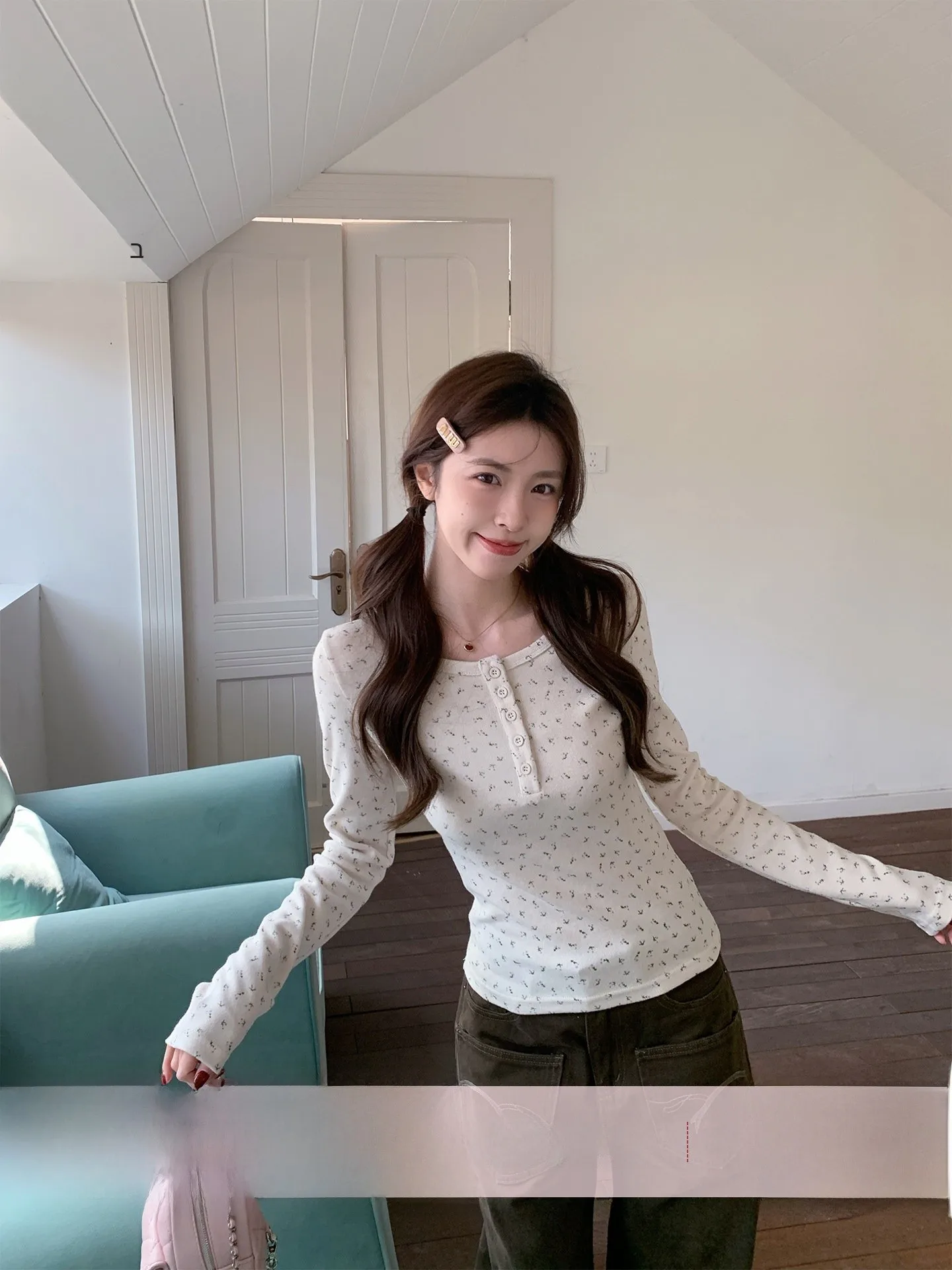 Morning Bloom Henry Collar Floral Long Sleeve Short T-Shirt Women's Base Shirt Wearable inside And outside Beautiful Top
Morning Bloom Henry Collar Floral Long Sleeve Short T-Shirt Women's Base Shirt Wearable inside And outside Beautiful Top