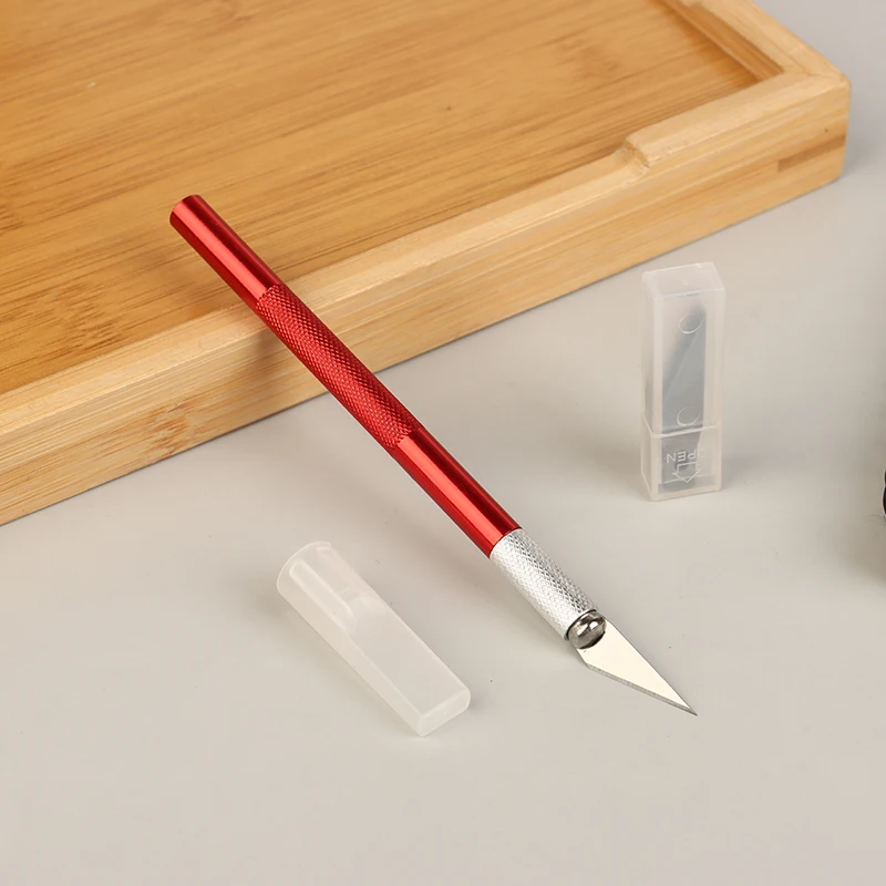 Новый Набор Ножей-скальпелей из Нескользящего Металла для Резки и Гравировки + 10 Сменных Лезвий для Ремонта Мобильных Телефонов и Печатных Плат (DIY)
Новый Набор Ножей-скальпелей из Нескользящего Металла для Резки и Гравировки + 10 Сменных Лезвий для Ремонта Мобильных Телефонов и Печатных Плат (DIY)