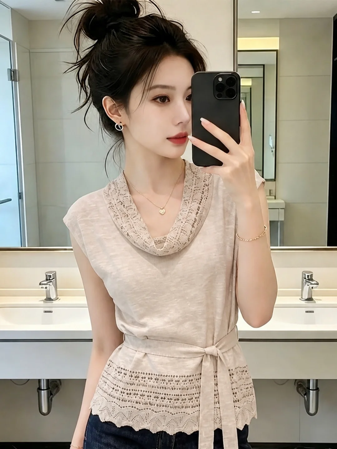 Comfortable Slim Fit Knitwear Summer 2006 Stylish Design Belted Commute Elegant Top Korean Style Straight Cut Short Sleeve
Comfortable Slim Fit Knitwear Summer 2006 Stylish Design Belted Commute Elegant Top Korean Style Straight Cut Short Sleeve