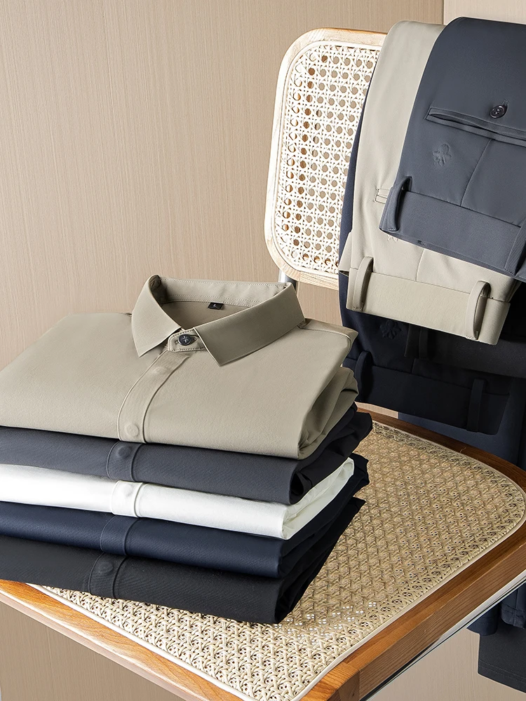 Новая мужская рубашка из ледяного шелка на весну-лето, тонкая, немнущаяся, для делового и повседневного стиля, белая, для молодых мужчин
Новая мужская рубашка из ледяного шелка на весну-лето, тонкая, немнущаяся, для делового и повседневного стиля, белая, для молодых мужчин