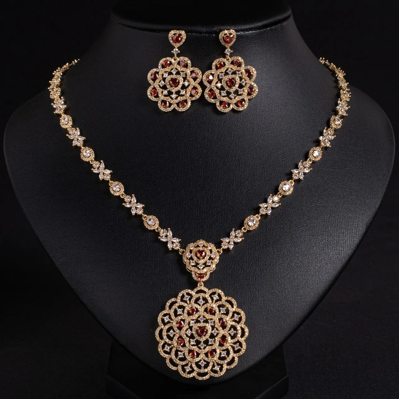 HIBRIDE New Gold Garland Necklace Earrings Hollow Out Premium Zirconia Jewellery Set Women Dubai Prom Wedding Summer Party S-649
HIBRIDE New Gold Garland Necklace Earrings Hollow Out Premium Zirconia Jewellery Set Women Dubai Prom Wedding Summer Party S-649