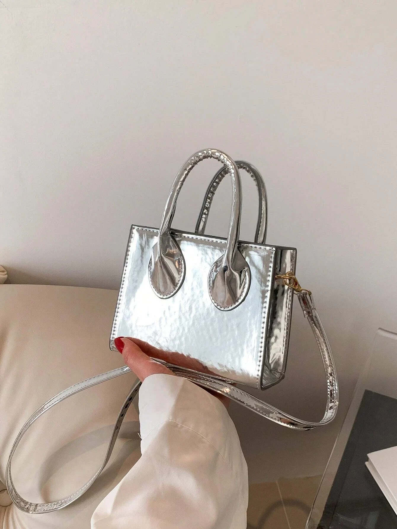 Mini Fashionable Gradient PU Leather Multi-Purpose Tote & Crossbody Bag For Women
Mini Fashionable Gradient PU Leather Multi-Purpose Tote & Crossbody Bag For Women