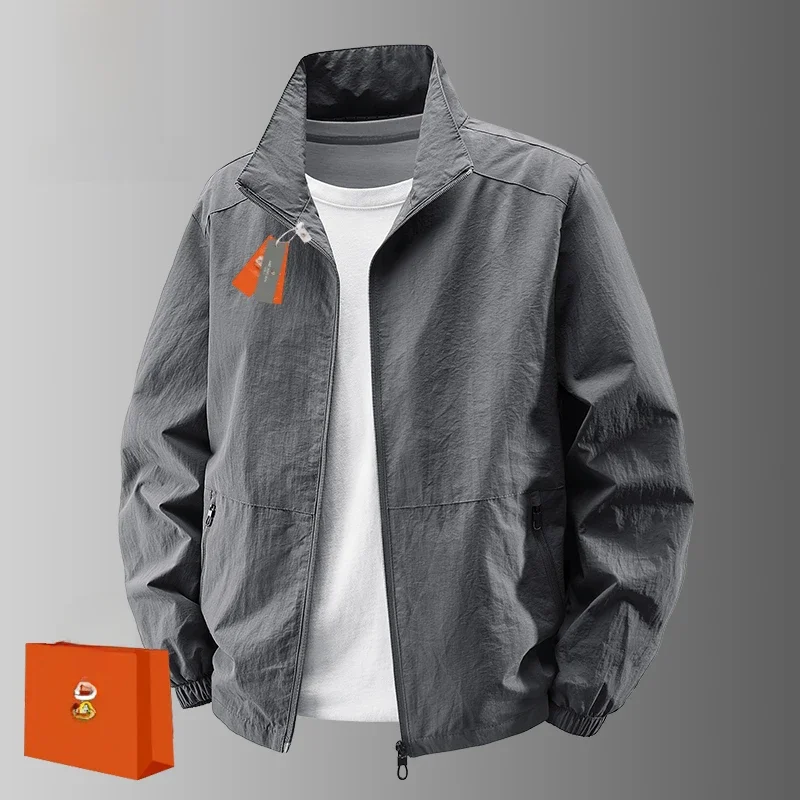 Мужская повседневная ветрозащитная куртка свободного кроя, тонкая спортивная верхняя одежда для весны и осени, модная городская стильная куртка на молнии из нейлона
Мужская повседневная ветрозащитная куртка свободного кроя, тонкая спортивная верхняя одежда для весны и осени, модная городская стильная куртка на молнии из нейлона