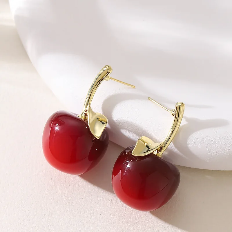 Fashionable, super fairy, sweet temperament, oversized red cherry apple earrings, niche light luxury high-end earrings
Fashionable, super fairy, sweet temperament, oversized red cherry apple earrings, niche light luxury high-end earrings