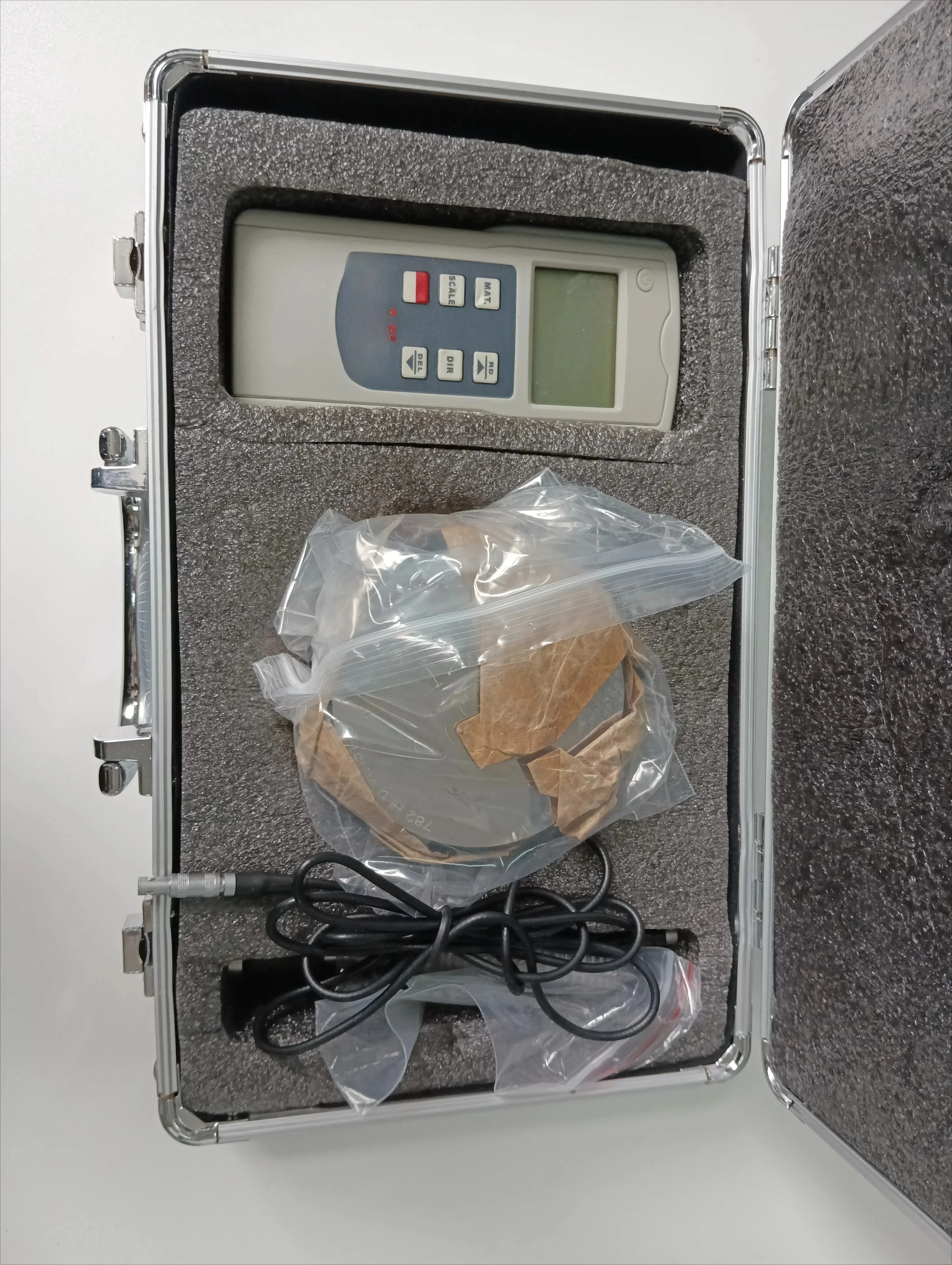 Портативный цифровой твердомер по металлу по методу Либа AL-150A – Новые промышленные приборы для неразрушающего контроля / Измерители твердости
Портативный цифровой твердомер по металлу по методу Либа AL-150A – Новые промышленные приборы для неразрушающего контроля / Измерители твердости