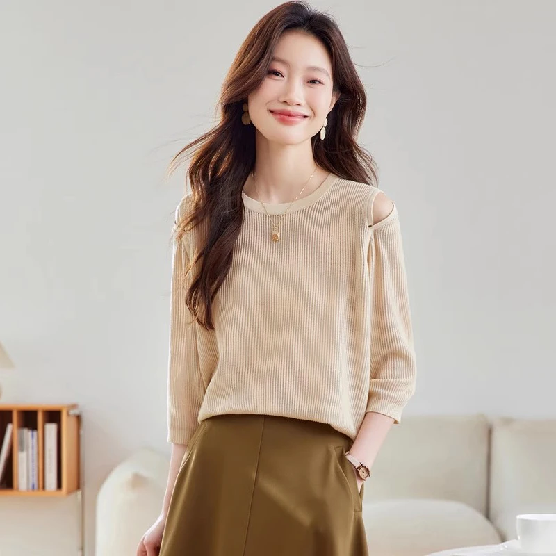 New Women Spring Summer Knitted T-shirt Fashion O-Neck Half Sleeve Hollow Out Thin Sweater Casual Loose Basic Knitted Pullover
New Women Spring Summer Knitted T-shirt Fashion O-Neck Half Sleeve Hollow Out Thin Sweater Casual Loose Basic Knitted Pullover