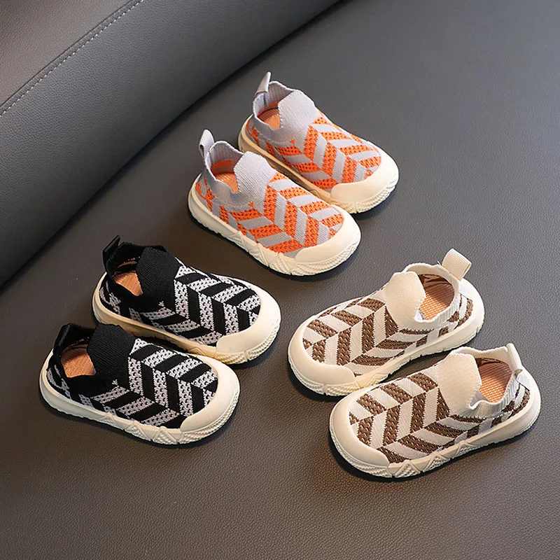 Детская парусиновая обувь, спортивные дышащие кроссовки в полоску для мальчиков, сетчатая обувь для девочек, повседневная детская обувь без шнуровки на плоской подошве, CSH1471
Детская парусиновая обувь, спортивные дышащие кроссовки в полоску для мальчиков, сетчатая обувь для девочек, повседневная детская обувь без шнуровки на плоской подошве, CSH1471
