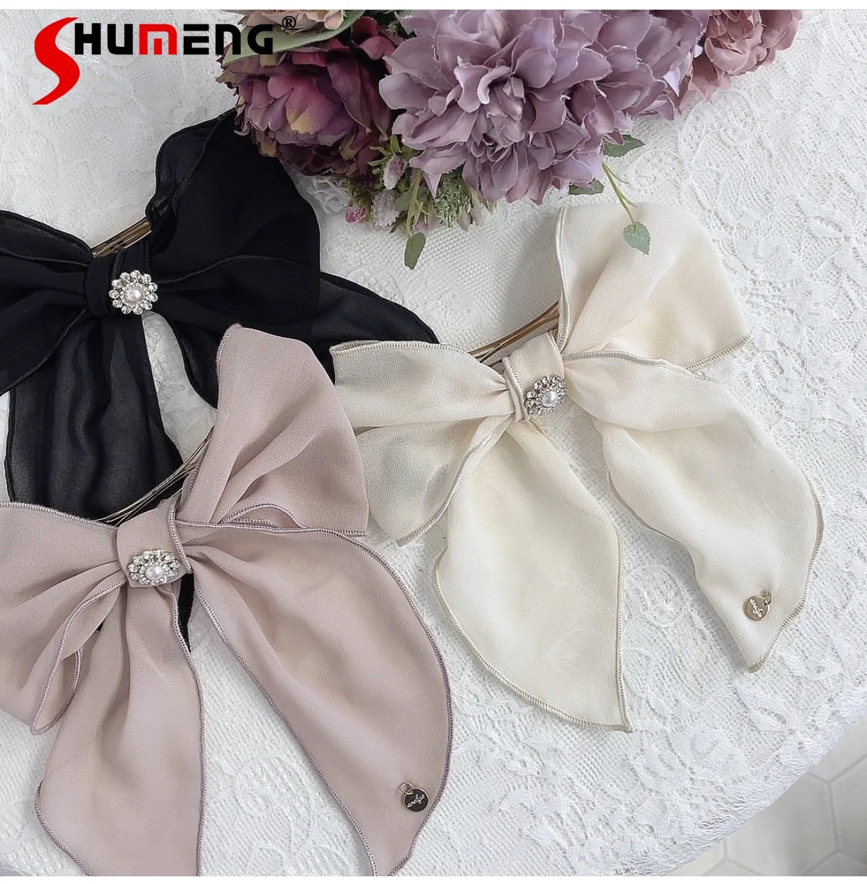 Fairy Sweet Ladies Rhinestone Chiffon Ribbon Big Bow Hairpin 2023 Spring and Fall New Cute Lolita Woman Clip Retro Head Clips
Fairy Sweet Ladies Rhinestone Chiffon Ribbon Big Bow Hairpin 2023 Spring and Fall New Cute Lolita Woman Clip Retro Head Clips