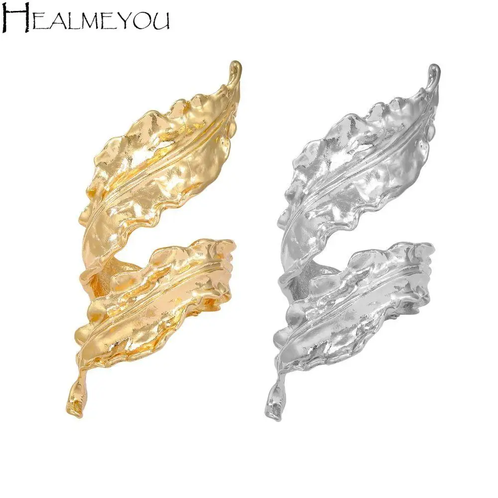 Gold Silver Leaf Alloy Bracelet Bohemian Vintage Exaggerated Bangle Irregular Hip-hop Chunky Punk Jewelry Bangle on Hand
Gold Silver Leaf Alloy Bracelet Bohemian Vintage Exaggerated Bangle Irregular Hip-hop Chunky Punk Jewelry Bangle on Hand