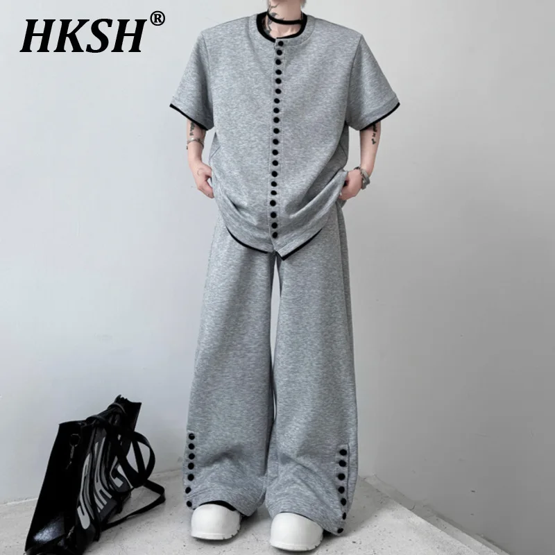 HKSH 2025 Summer Spring New Man Tide Contrast Color Button Short Sleeve Cardigan Korean Style Sweatshirt Casual Pants Set HK4861
HKSH 2025 Summer Spring New Man Tide Contrast Color Button Short Sleeve Cardigan Korean Style Sweatshirt Casual Pants Set HK4861