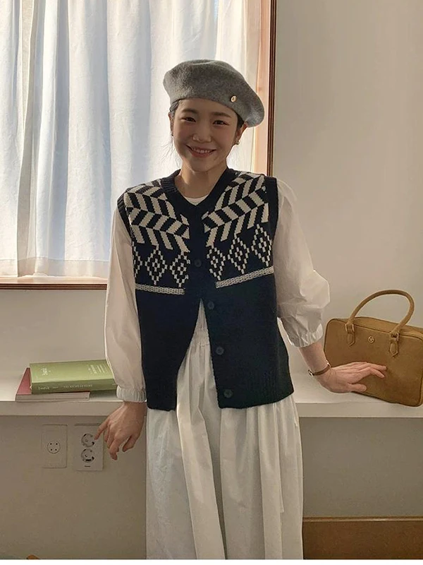 Retro Color Blo Diamond Knitted Vest Women's Oversized Casual Svel oulder Pad Sweater Coat V-ne Autumn 2025
Retro Color Blo Diamond Knitted Vest Women's Oversized Casual Svel oulder Pad Sweater Coat V-ne Autumn 2025