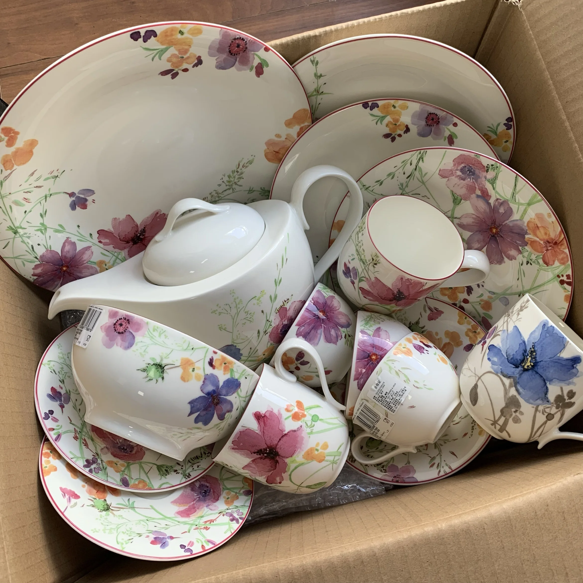 Purple Love Tableware Set Mug Rice Bowl Vegetable Plate Household Fish Plate Steak Plate
Purple Love Tableware Set Mug Rice Bowl Vegetable Plate Household Fish Plate Steak Plate