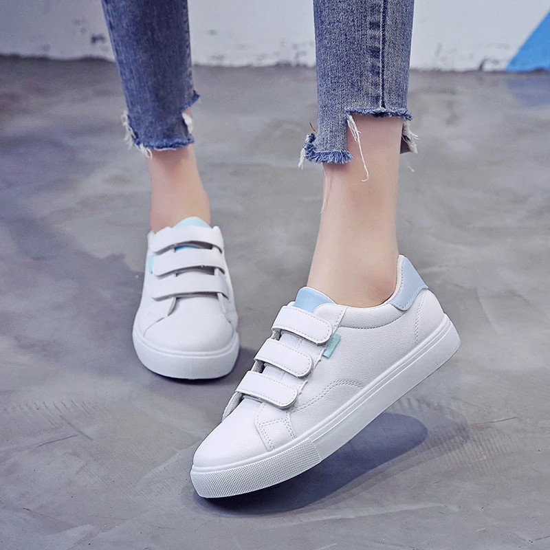 Women's shoes 2025 spring new couple style white shoes fashionable and casual versatile shoes for male and female students
Women's shoes 2025 spring new couple style white shoes fashionable and casual versatile shoes for male and female students
