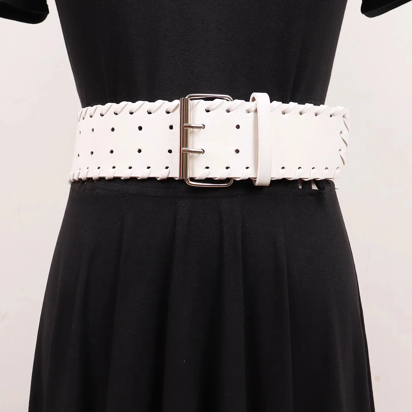 Women's Vintage PU Leather Cummerbunds Female Dress Corsets Waistband Belts Decoration Wide Belt R2744
Women's Vintage PU Leather Cummerbunds Female Dress Corsets Waistband Belts Decoration Wide Belt R2744