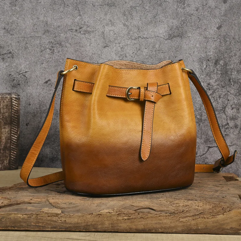 Johnature 2025 New Retro Bucket Bag Handmade Genuine Leather Large Capacity Versatile Women's Shoulder Bag
Johnature 2025 New Retro Bucket Bag Handmade Genuine Leather Large Capacity Versatile Women's Shoulder Bag