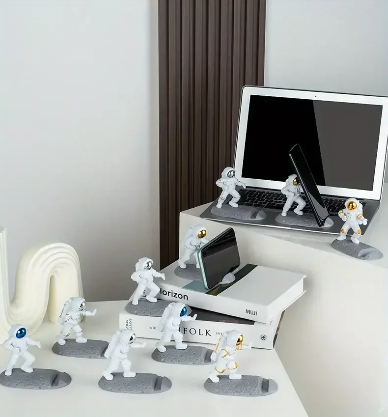 Astronaut Mobile Phone Stand Holder Spaceman Desk Decoration Smartphone Bracket Home Ornaments for IPhone 15 14 Samsung Xiaomi
Astronaut Mobile Phone Stand Holder Spaceman Desk Decoration Smartphone Bracket Home Ornaments for IPhone 15 14 Samsung Xiaomi