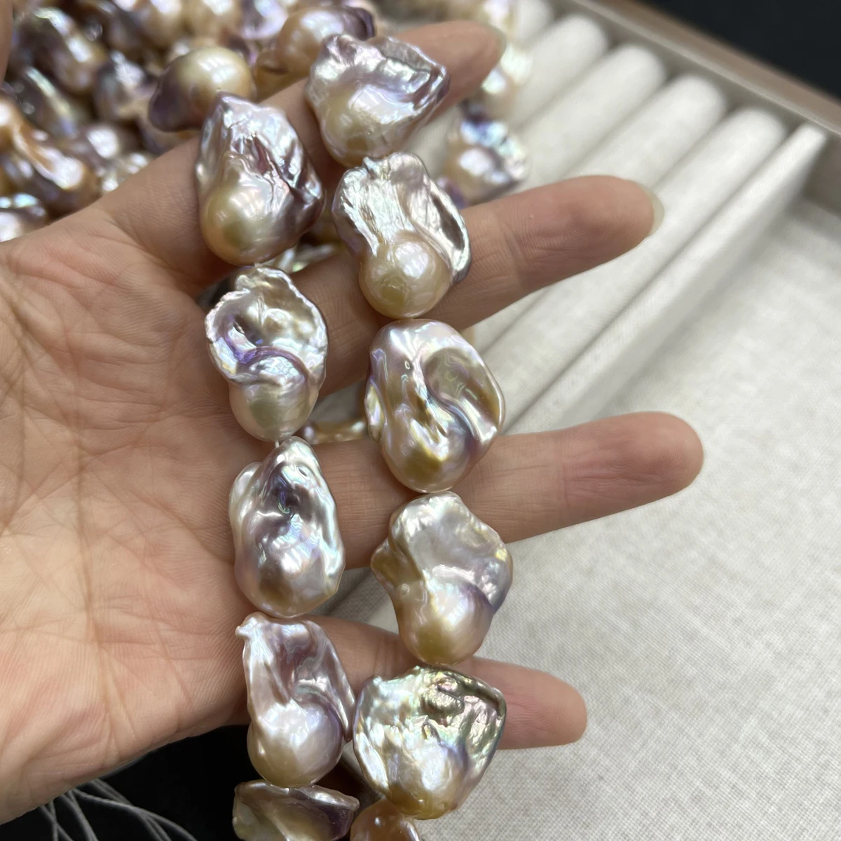 AAAAA Colorful Baroque Tail Beads High-Quality Natural Freshwater Pearls Beads for Jewelry Making DIY Necklaces Accessories 38cm
AAAAA Colorful Baroque Tail Beads High-Quality Natural Freshwater Pearls Beads for Jewelry Making DIY Necklaces Accessories 38cm
