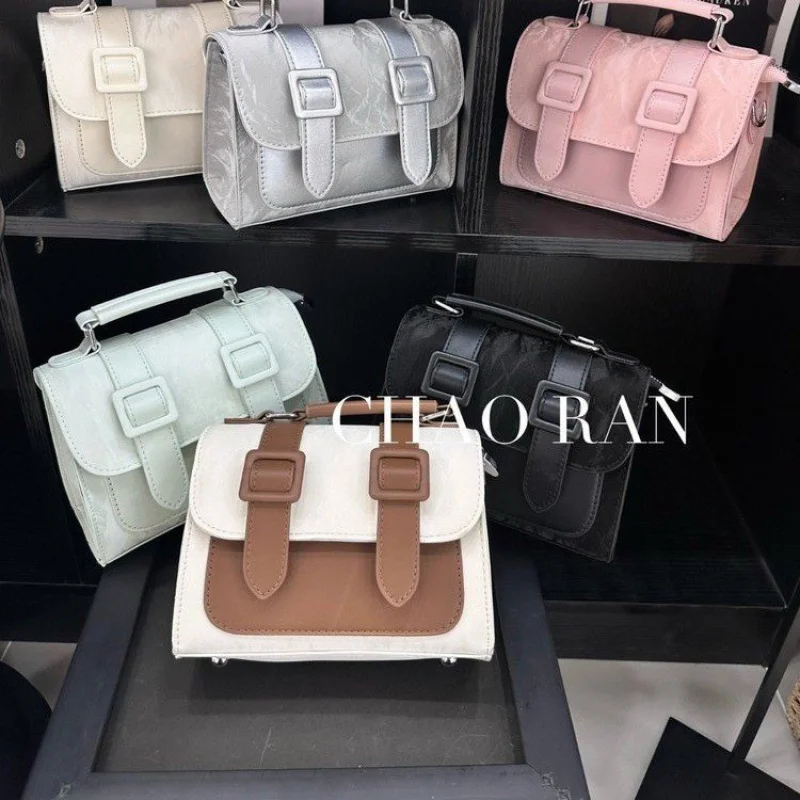 Elegant Rose Gold Clutch Bag For Women Designer Inspired Metallic Evening Bag With Sparkle For Gala Events
Elegant Rose Gold Clutch Bag For Women Designer Inspired Metallic Evening Bag With Sparkle For Gala Events