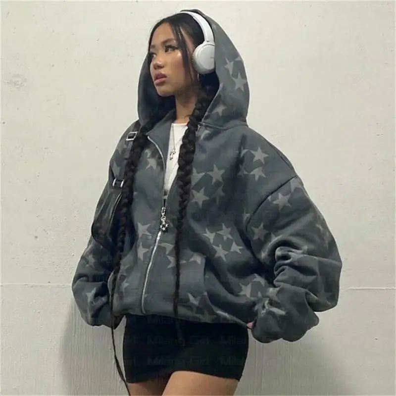 Combhasaki Women's Y2K Long Sleeve Loose Hooded Jacket Oversized Style Star Graphic Coats Vintage Streetwear Zipper Down Clothes
Combhasaki Women's Y2K Long Sleeve Loose Hooded Jacket Oversized Style Star Graphic Coats Vintage Streetwear Zipper Down Clothes