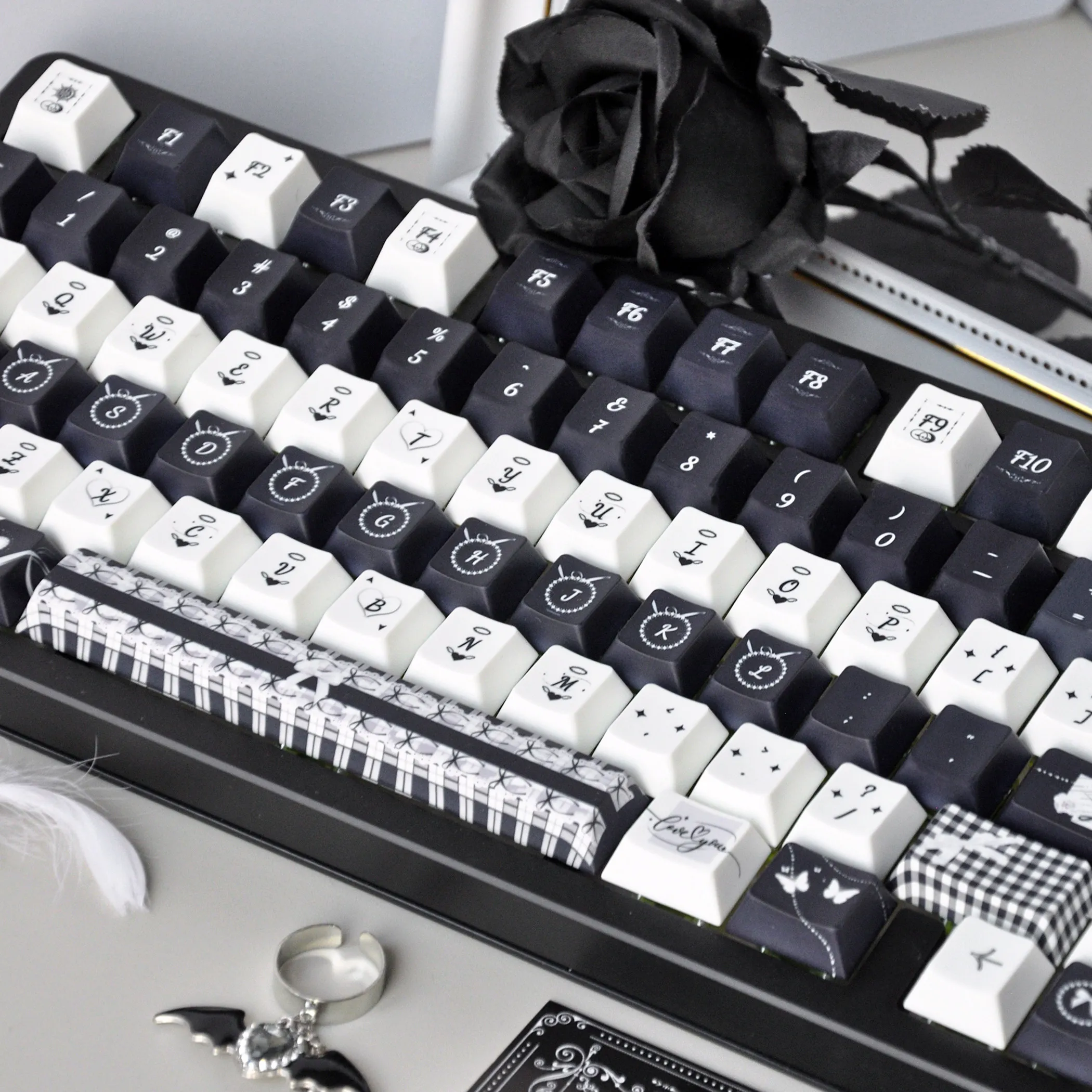 MAIMOOO Cute Lace Keycaps Cherry MOA Profile Black Nun White Night Dream Theme Custom PBT Gothic Keycap for Mechanical Keyboard
MAIMOOO Cute Lace Keycaps Cherry MOA Profile Black Nun White Night Dream Theme Custom PBT Gothic Keycap for Mechanical Keyboard