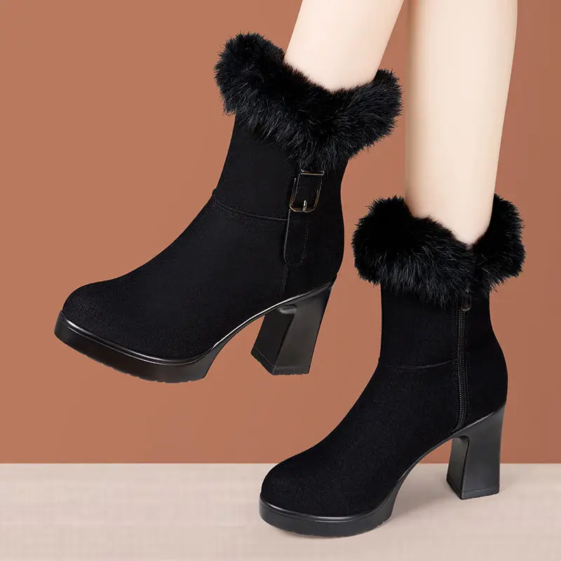 8cm Small Size 33-43 New Flock Fur Shoes Winter Boots 2025 Women's Block High Heels Ankle Boots Short Plush for Office Mom
8cm Small Size 33-43 New Flock Fur Shoes Winter Boots 2025 Women's Block High Heels Ankle Boots Short Plush for Office Mom