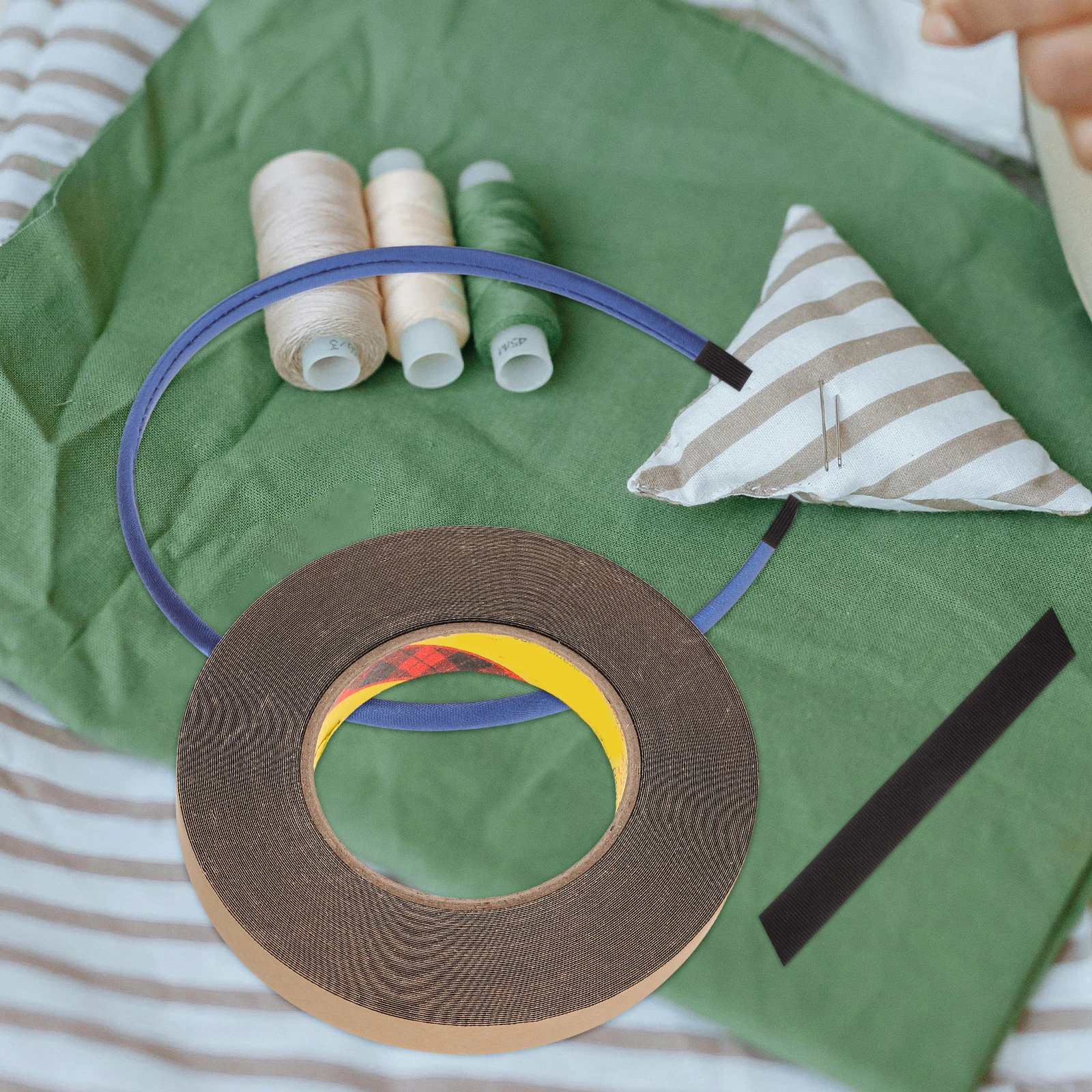 25 Yards Adhesive Grosgrain Ribbon For Headbands Non-Slip Hairband Strips Black Craft Tape Roll Grip Band Styling Band Hair
25 Yards Adhesive Grosgrain Ribbon For Headbands Non-Slip Hairband Strips Black Craft Tape Roll Grip Band Styling Band Hair