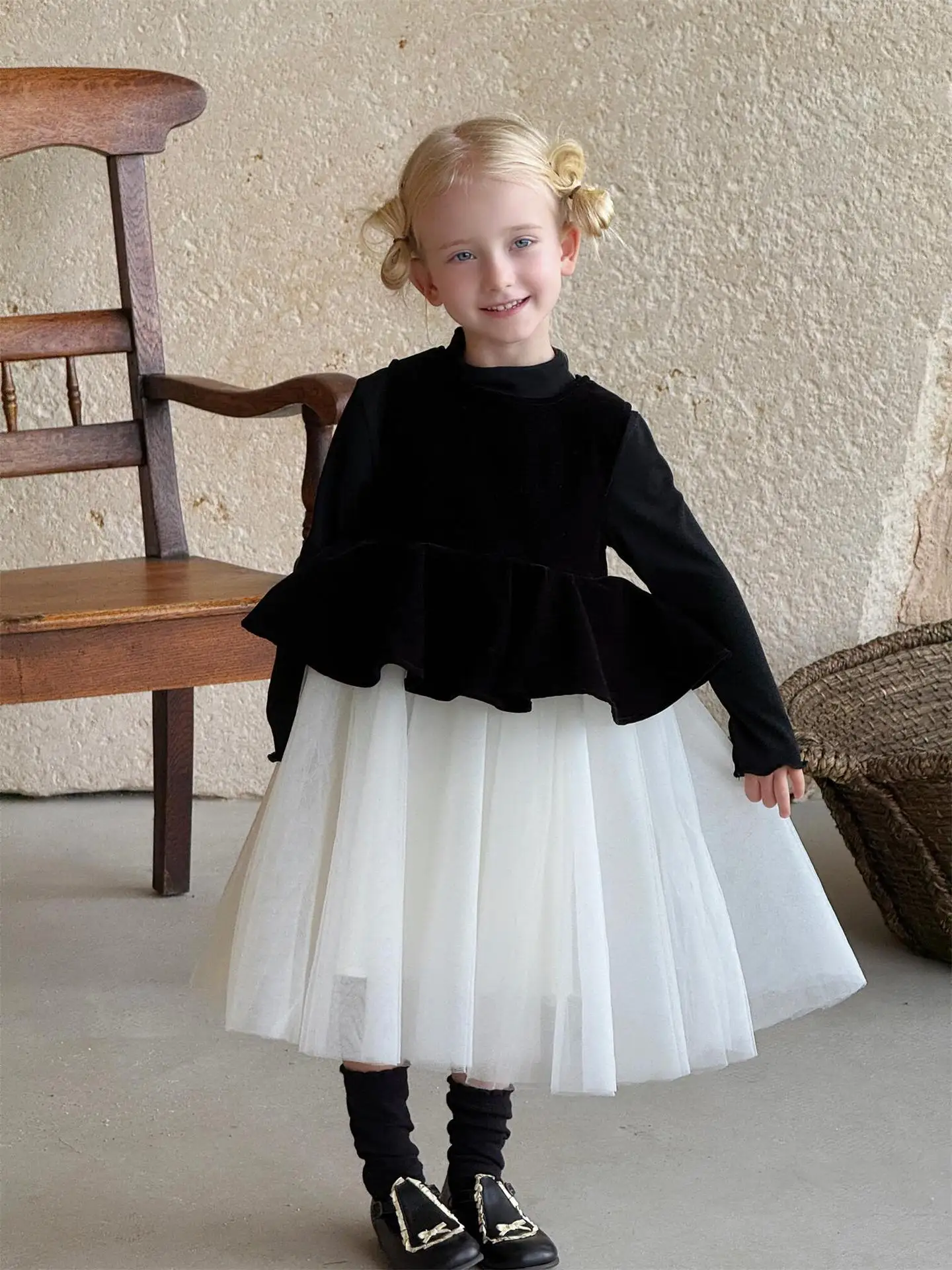 Girls Skirt 2025 Autumn New Children's Clothing Korean Style Girl Baby Black Velvet Mesh Princess Dress Casual Simple Daily
Girls Skirt 2025 Autumn New Children's Clothing Korean Style Girl Baby Black Velvet Mesh Princess Dress Casual Simple Daily