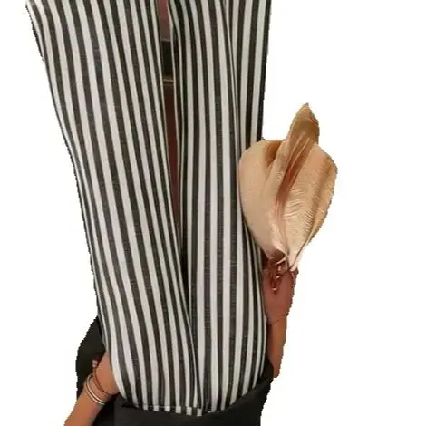 Fashion Printed Striped V-neck Short-sleeved Top + Wide-leg Trousers 2-piece Set Summer Casual Simple 9-point Pants Vacation Set
Fashion Printed Striped V-neck Short-sleeved Top + Wide-leg Trousers 2-piece Set Summer Casual Simple 9-point Pants Vacation Set