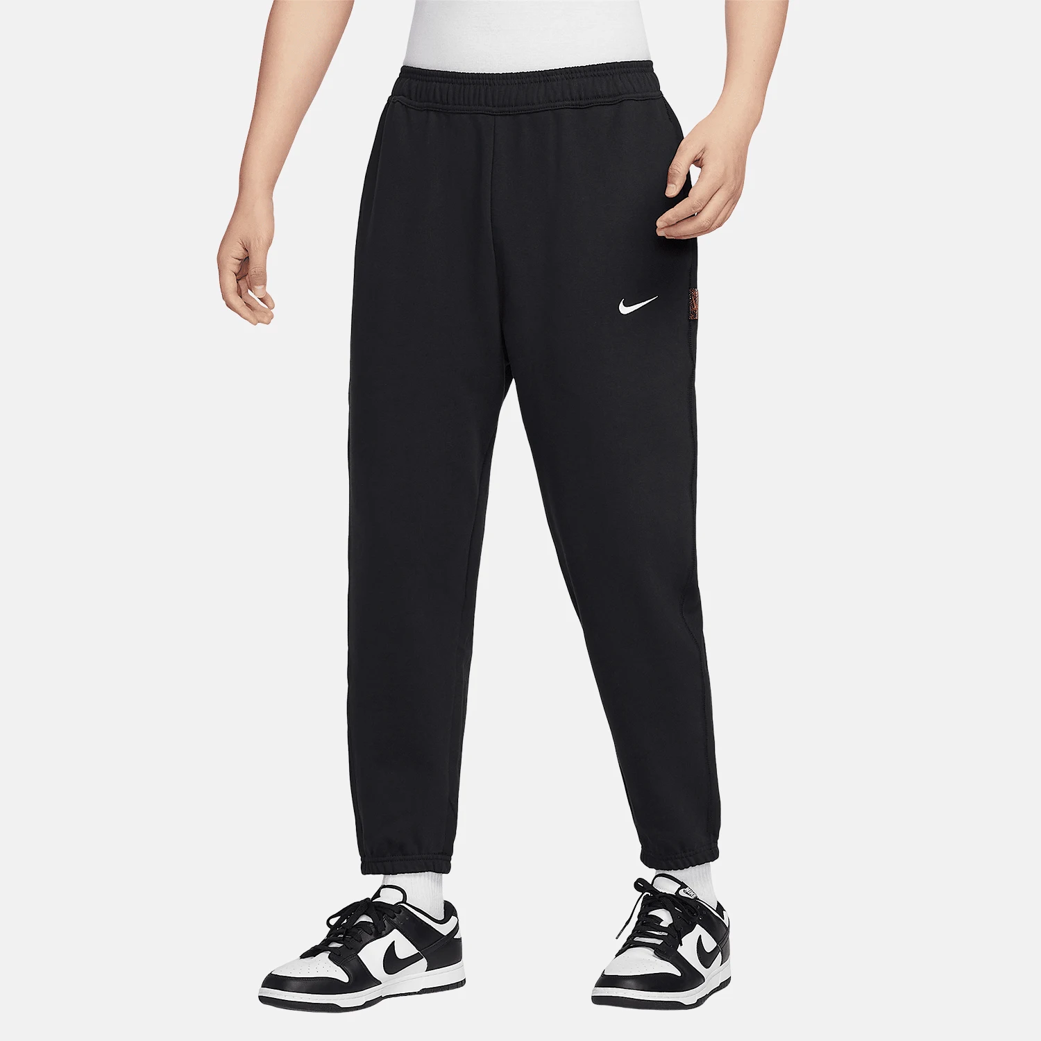 Nike Official Genuine Sportswear Men's French Terry Classic Pants IB5806-010
Nike Official Genuine Sportswear Men's French Terry Classic Pants IB5806-010