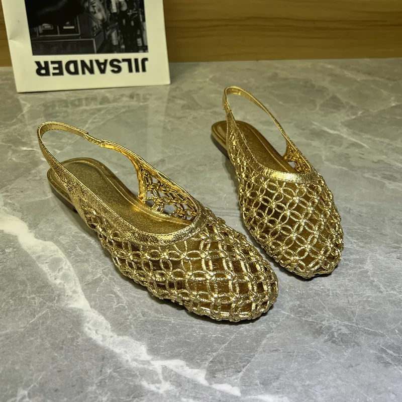 2026 Summer New Metal Color Woven Hollow out Toe Roman Sandals Women Fashion Flat Roman Shoes Sweet Style Flat Heel Sandals
2026 Summer New Metal Color Woven Hollow out Toe Roman Sandals Women Fashion Flat Roman Shoes Sweet Style Flat Heel Sandals